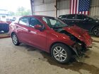 2018 Toyota Yaris Ia Base Красный vin: 3MYDLBYV1JY303902