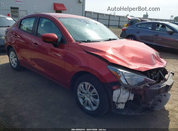 3MYDLBYV1KY521887 2019 TOYOTA YARIS Красный Передняя правая четверть
