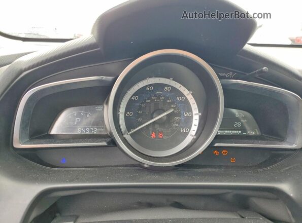 3MYDLBYV2HY187992 2017 TOYOTA YARIS Red Widok zestawu wskaźników