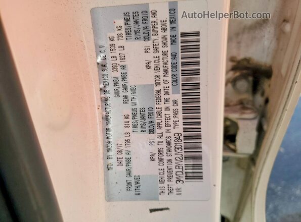 3MYDLBYV2JY301849 2018 TOYOTA YARIS White Widok komory silnika