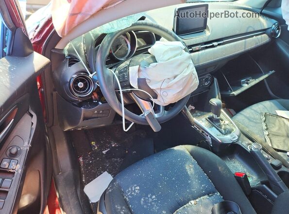 3MYDLBYV2JY317419 2018 TOYOTA YARIS Orange Вид панелі приладів