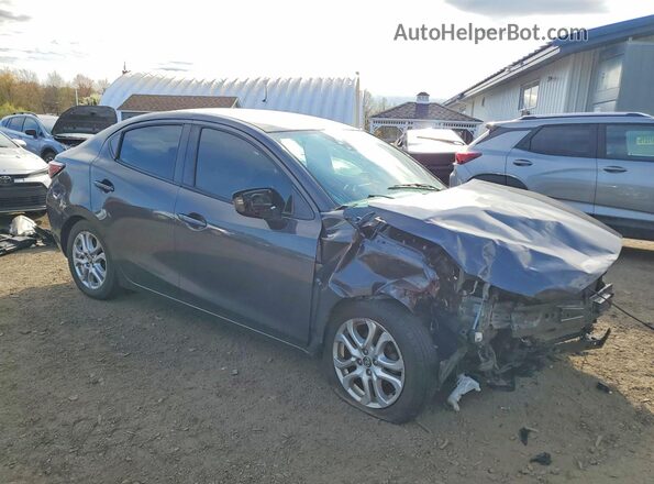 3MYDLBYV2JY319624 2018 TOYOTA YARIS Charcoal Передня права чверть