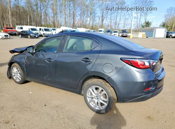 3MYDLBYV2JY319624 2018 TOYOTA YARIS Charcoal Задня ліва чверть