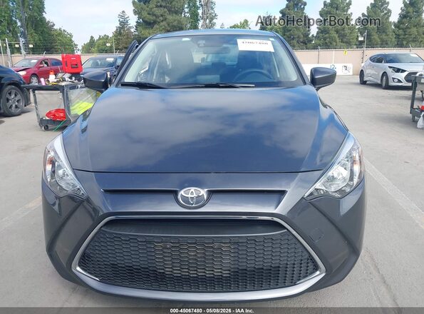 3MYDLBYV2KY502927 2019 TOYOTA YARIS Black Вид щитка приладів