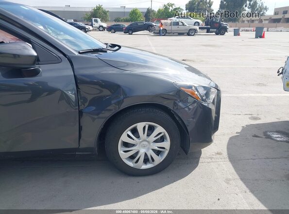 3MYDLBYV2KY502927 2019 TOYOTA YARIS Black 