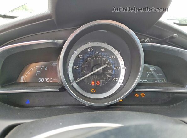 3MYDLBYV3HY186236 2017 TOYOTA YARIS Gray Vista del cuadro de instrumentos