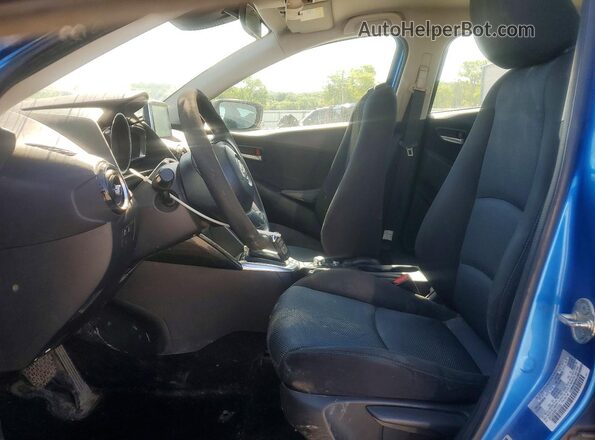 3MYDLBYV3HY191680 2017 TOYOTA YARIS Синий Вид салона спереди