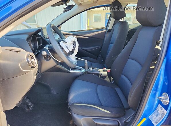 3MYDLBYV3KY518618 2019 TOYOTA YARIS Blue Widok wnętrza z przodu