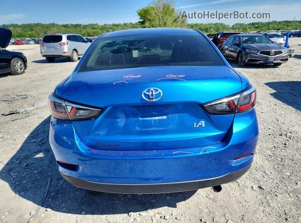 3MYDLBYV4JY331113 2018 TOYOTA YARIS Blue Vista trasera