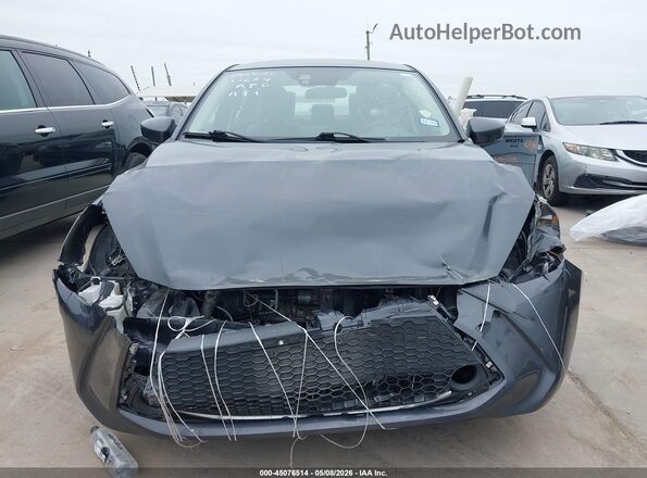 3MYDLBYV4KY503495 2019 TOYOTA LE Серый Вид задней части салона