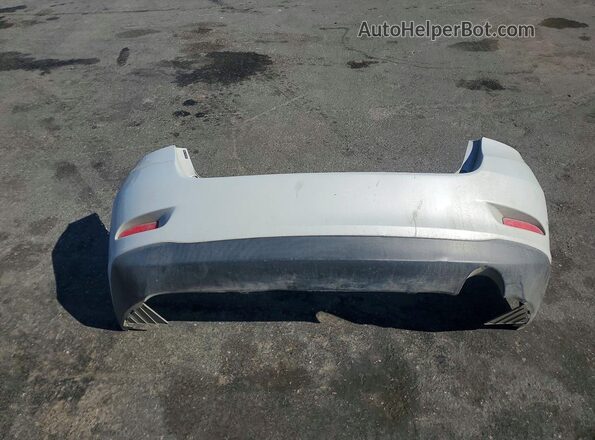3MYDLBYV5KY516899 2019 TOYOTA YARIS White Widok komory silnika