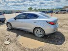 2018 Toyota Yaris Ia Base Silver vin: 3MYDLBYV6JY321621
