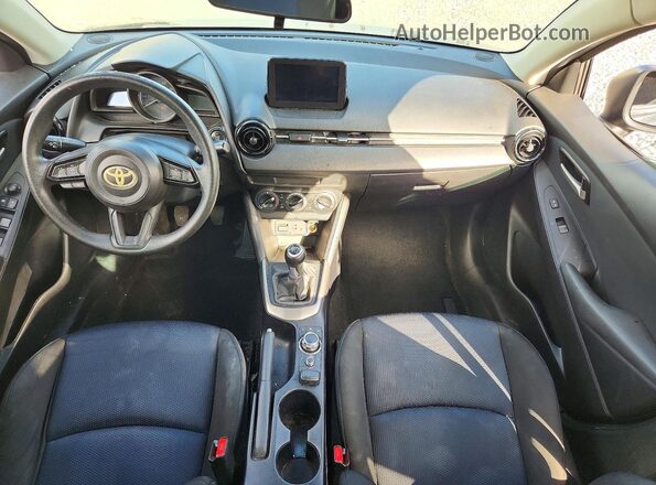 3MYDLBYV6KY503028 2019 TOYOTA YARIS Black Առջևի վահանակի տեսք