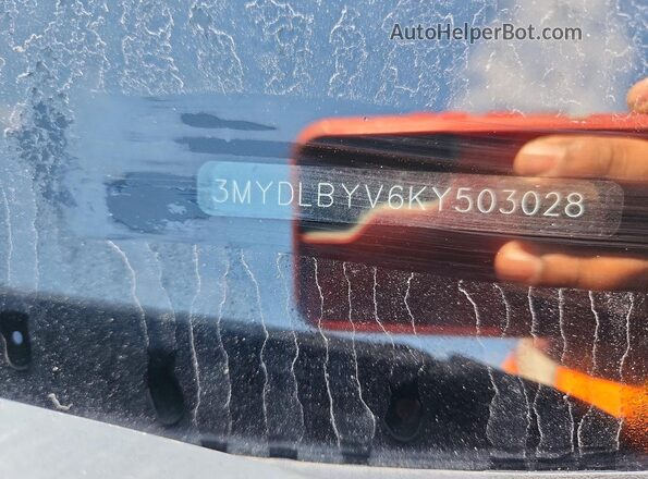 3MYDLBYV6KY503028 2019 TOYOTA YARIS Black Շարժիչի բաժամունքի տեսք