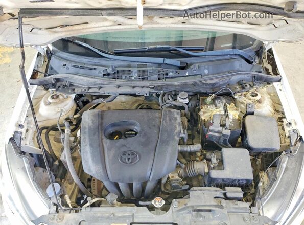 3MYDLBYV7JY304844 2018 TOYOTA YARIS Белый Вид задней части салона
