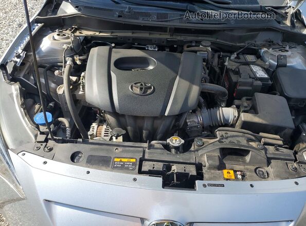 3MYDLBYV7KY521733 2019 TOYOTA YARIS Silver Widok wnętrza z tyłu