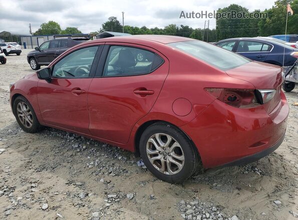 3MYDLBYV8JY317893 2018 TOYOTA YARIS Красный Задняя левая четверть