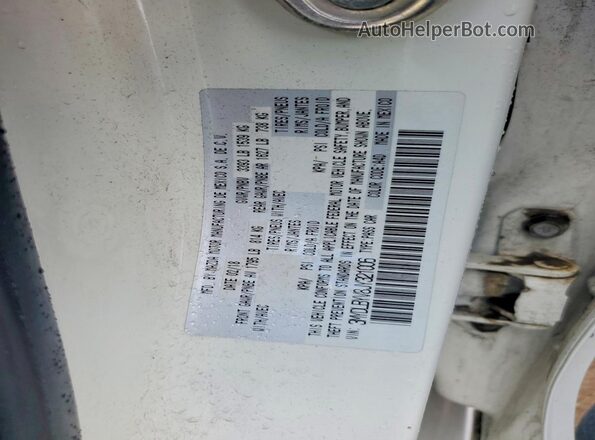 3MYDLBYV8JY321006 2018 TOYOTA YARIS White Widok komory silnika
