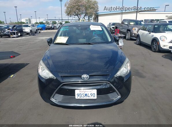 3MYDLBYV9JY307115 2018 TOYOTA YARIS IA Черный Вид задней части салона