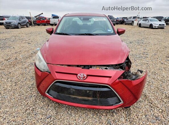 3MYDLBYVXHY149328 2017 TOYOTA YARIS Red Widok z przodu