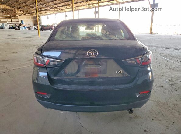 3MYDLBYVXHY174889 2017 TOYOTA YARIS Черный Вид сзади