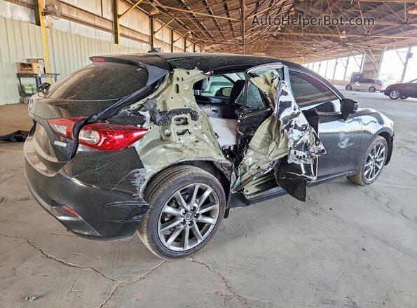 3MZBN1L34JM166944 2018 MAZDA 3 Черный Задняя правая четверть