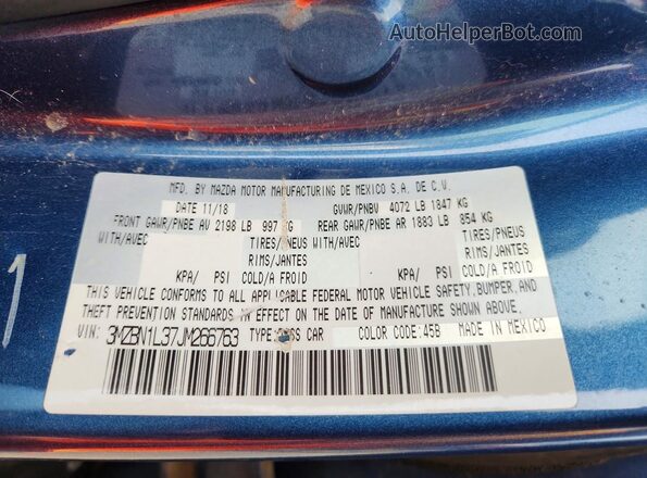 3MZBN1L37JM266763 2018 MAZDA 3 Синий Вид подкапотного пространства