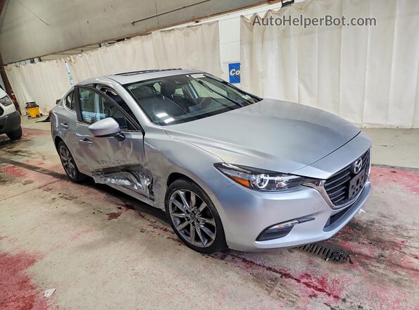 3MZBN1V35JM211970 2018 MAZDA 3 Серебряный Передняя правая четверть