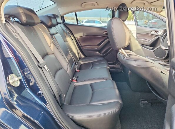 3MZBN1V35JM218238 2018 MAZDA 3 Blue Вид задніх сидінь