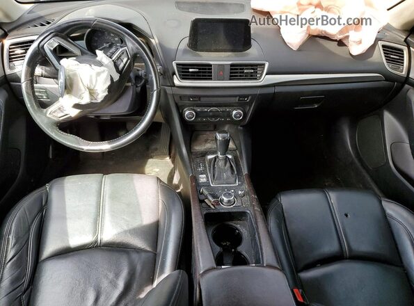 3MZBN1V38JM197790 2018 MAZDA 3 Серебряный Вид панели приборов