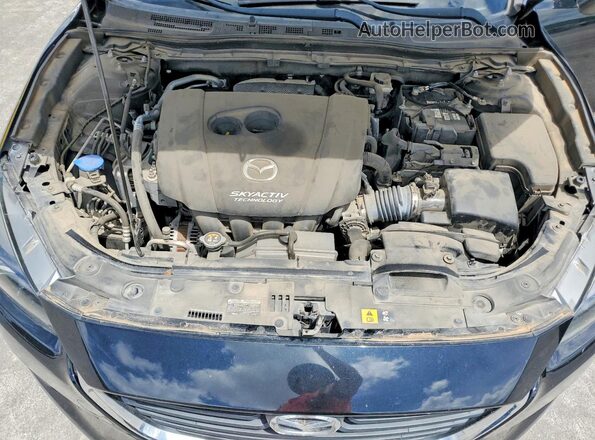 3MZBN1V3XJM257987 2018 MAZDA 3 Черный Вид задней части салона