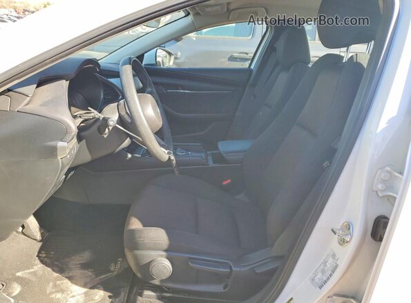 3MZBPAAM4SM468211 2025 MAZDA 3 Белый Вид салона спереди