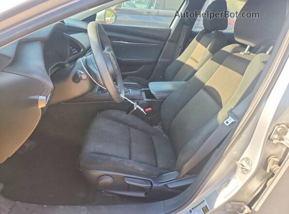 3MZBPABL5LM130131 2020 MAZDA 3 Silver Widok wnętrza z przodu