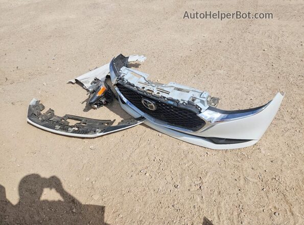 3MZBPADL3LM137642 2020 MAZDA 3 Белый Вид подкапотного пространства