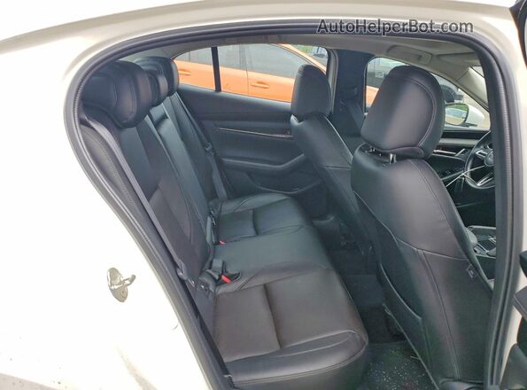3MZBPAEM5KM100419 2019 MAZDA 3 White Widok tylnych siedzeń
