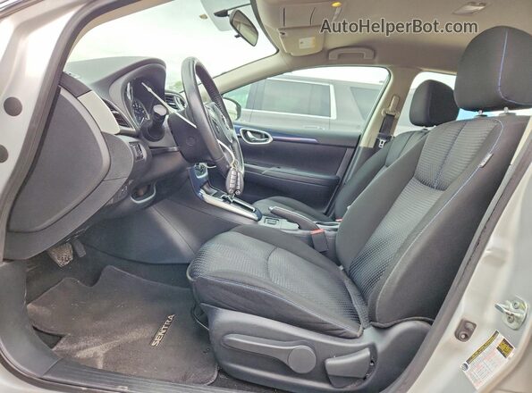3N1AB7AP0KY219555 2019 NISSAN SENTRA Silver Widok wnętrza z przodu