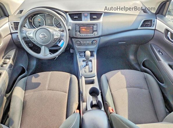 3N1AB7AP1JY319212 2018 NISSAN SENTRA Серый Вид панели приборов