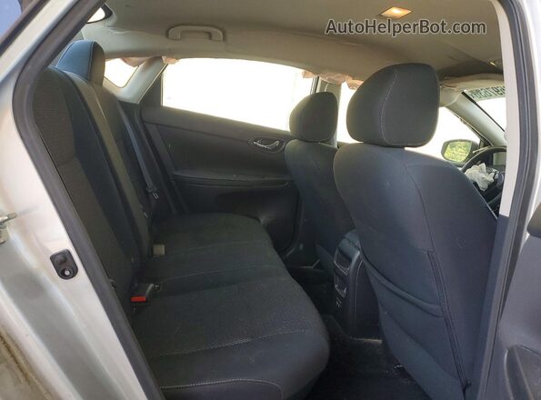 3N1AB7AP1KY253777 2019 NISSAN SENTRA Серебряный Вид задних сидений
