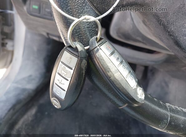 3N1AB7AP2GY235828 2016 NISSAN SENTRA Серебряный Вид панели приборов