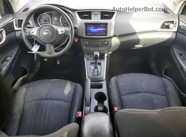 3N1AB7AP2HL670055 2017 NISSAN SENTRA Silver Vista del salpicadero