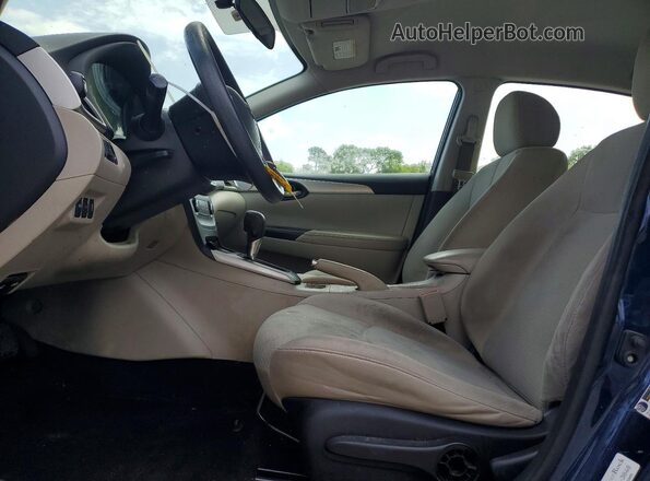 3N1AB7AP2HY251318 2017 NISSAN SENTRA Синий Вид салона спереди