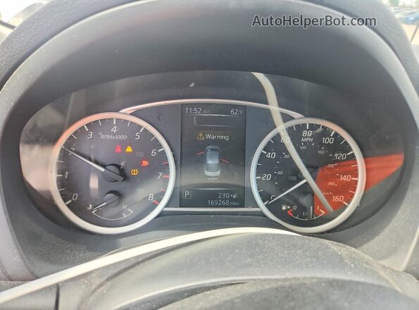 3N1AB7AP2JY230040 2018 NISSAN SENTRA Silver Vista del cuadro de instrumentos