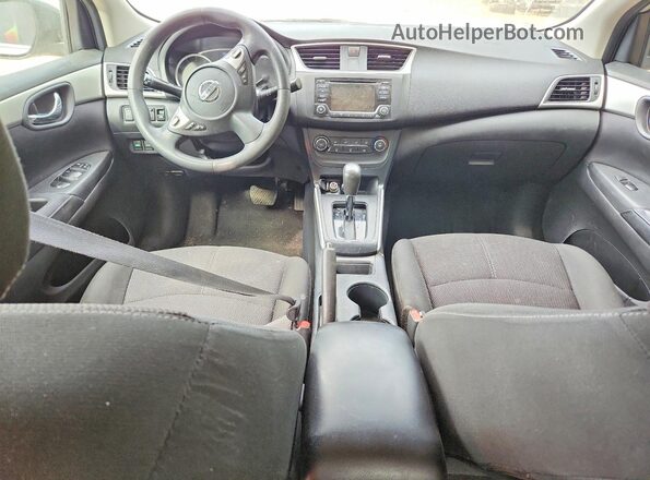 3N1AB7AP2JY297818 2018 NISSAN SENTRA Silver Widok deski rozdzielczej
