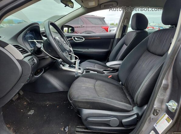 3N1AB7AP2KY279711 2019 NISSAN SENTRA Серый Вид салона спереди