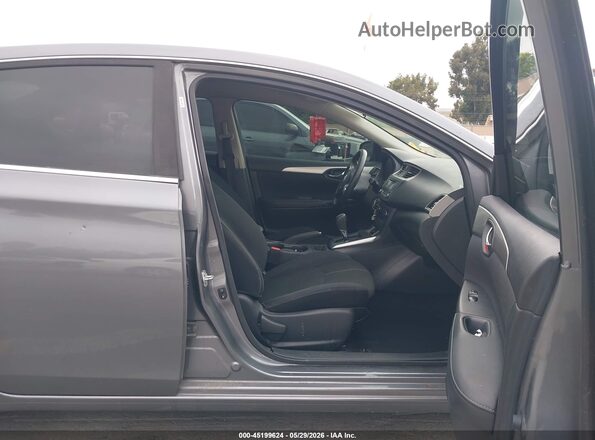 3N1AB7AP3JY293647 2018 NISSAN SENTRA Gray Սալոնի դիմացի տեսք