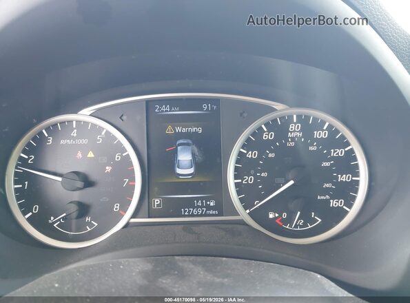 3N1AB7AP4HY210673 2017 NISSAN SENTRA White Rear seats view