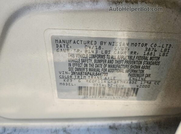 3N1AB7AP4JL644790 2018 NISSAN SENTRA Silver Շարժիչի բաժամունքի տեսք