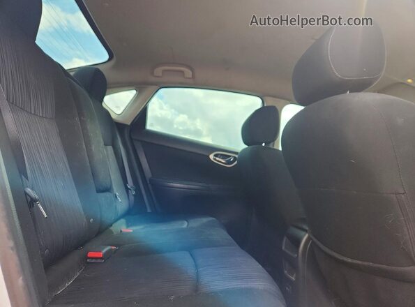 3N1AB7AP4KY362881 2019 NISSAN SENTRA Белый Вид задних сидений
