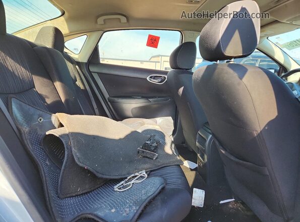 3N1AB7AP5KY242233 2019 NISSAN SENTRA Серебряный Вид задних сидений