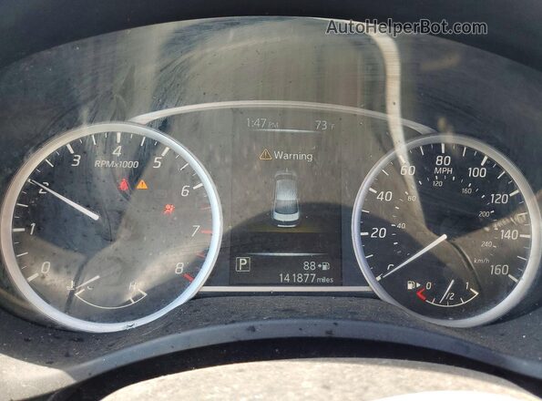 3N1AB7AP6HY283379 2017 NISSAN SENTRA Серый Вид щитка приборов